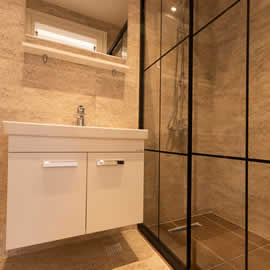 New Bathroom Complete with Cabinets Earls Court area